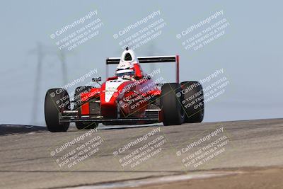 media/Oct-26-2025-CalClub SCCA (Sun) [[8ce1e69566]]/Group 3/Grapevine/